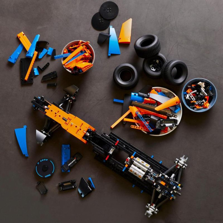 Lego 42141 Závodní auto McLaren Formule 1