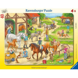 Ravensburger Na koňské farmě puzzle (40 dílků)