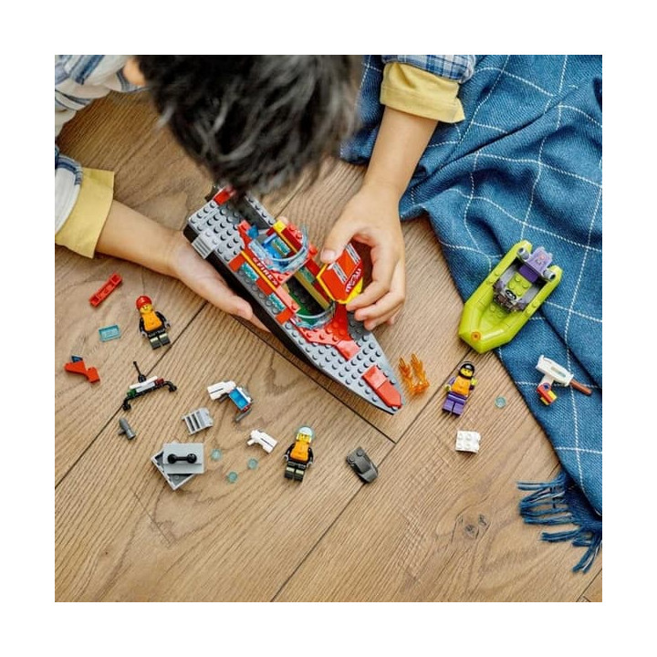 LEGO® City 60373 Hasičská záchranná loď a člun