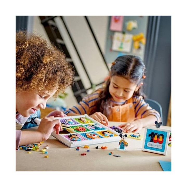 Lego® 43221 100 let oblíbených animovaných postav Disney