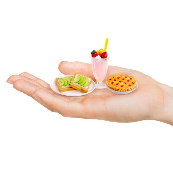 MGA's Miniverse – Mini Food Večeře