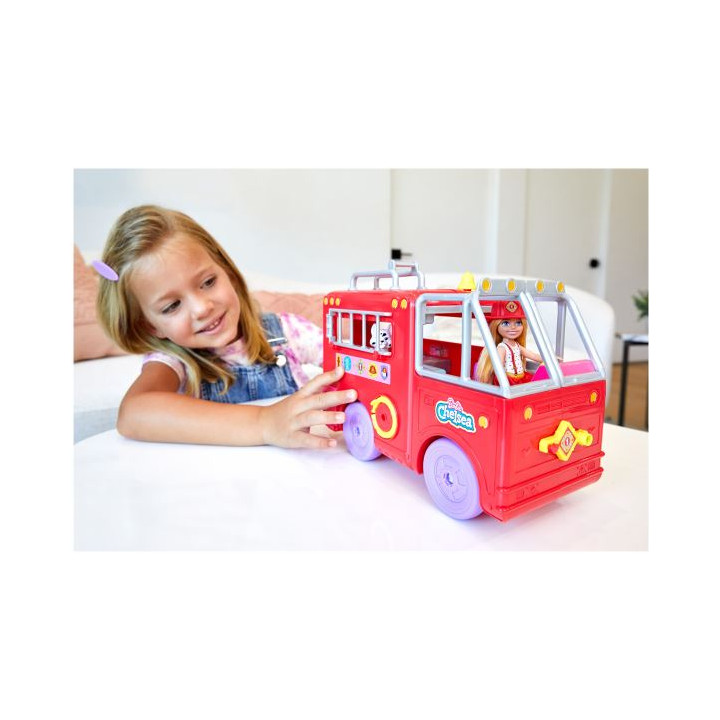 Barbie Chelsea hasičské auto