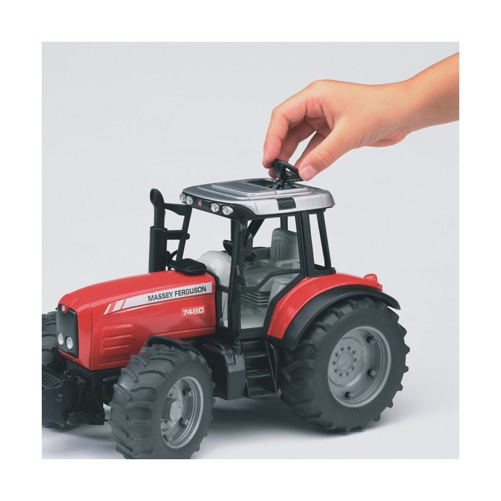 Bruder 2045 Traktor MASSEY FERGUSON se sklopným vozem