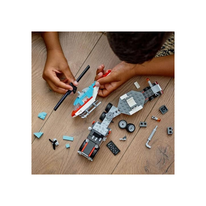 Lego Creator 31146 Náklaďák s plochou korbou a helikoptéra