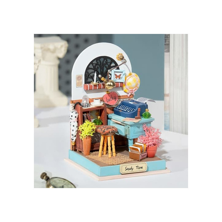 RoboTime miniatura domečku Studovna ke psaní deníku