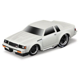 Maisto - Buick GNX 1987, 1:64