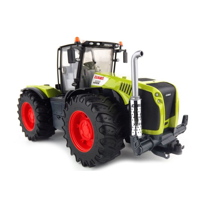 Bruder 3015 Traktor CLAAS Xerion 5000