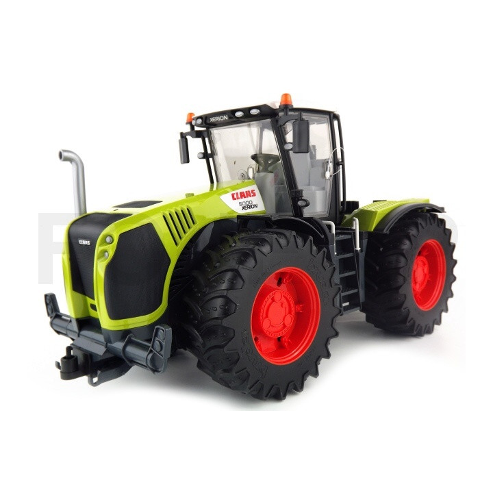 Bruder 3015 Traktor CLAAS Xerion 5000
