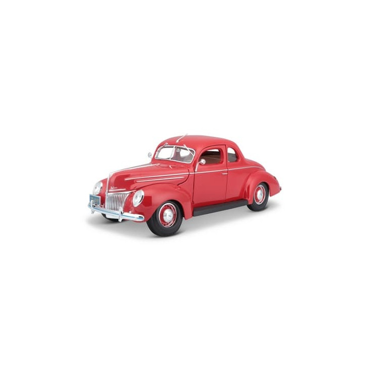 Maisto - 1939 Ford Deluxe Coupe, červená, 1:18