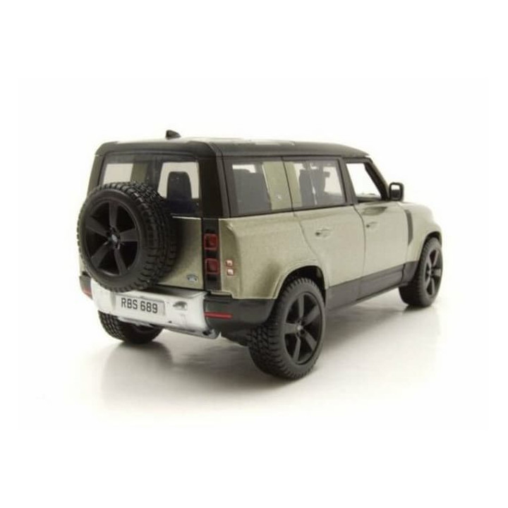 Bburago 1:24 Plus Land Rover Defender 110 Green