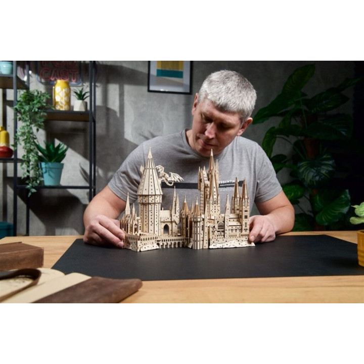 Ugears 3D dřevěné mechanické puzzle Hrad Bradavice, Harry Potter