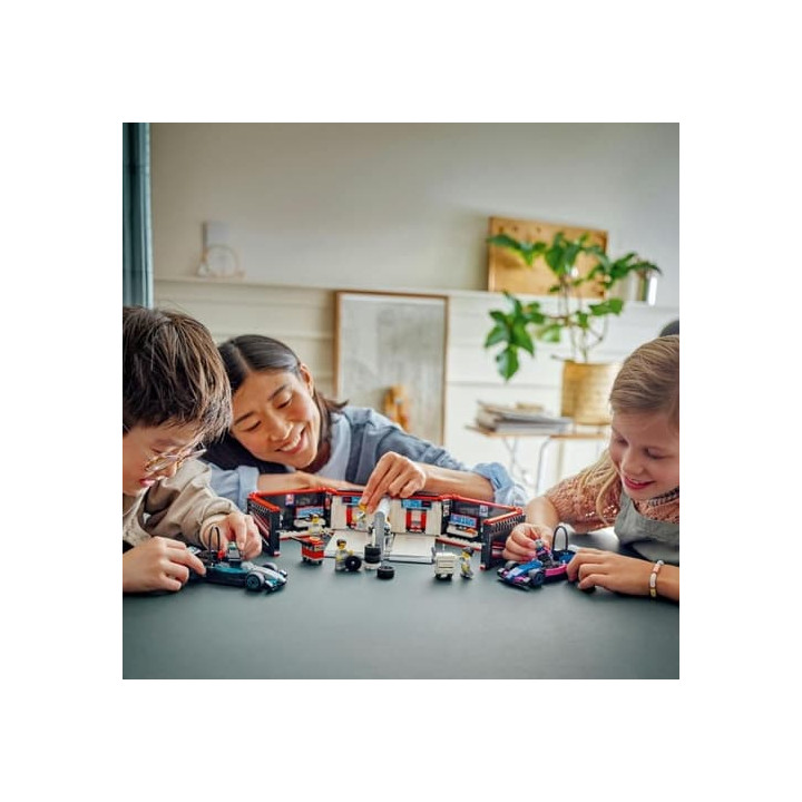 Lego City 60444 Garáž F1® a vozy Mercedes-AMG a Alpine