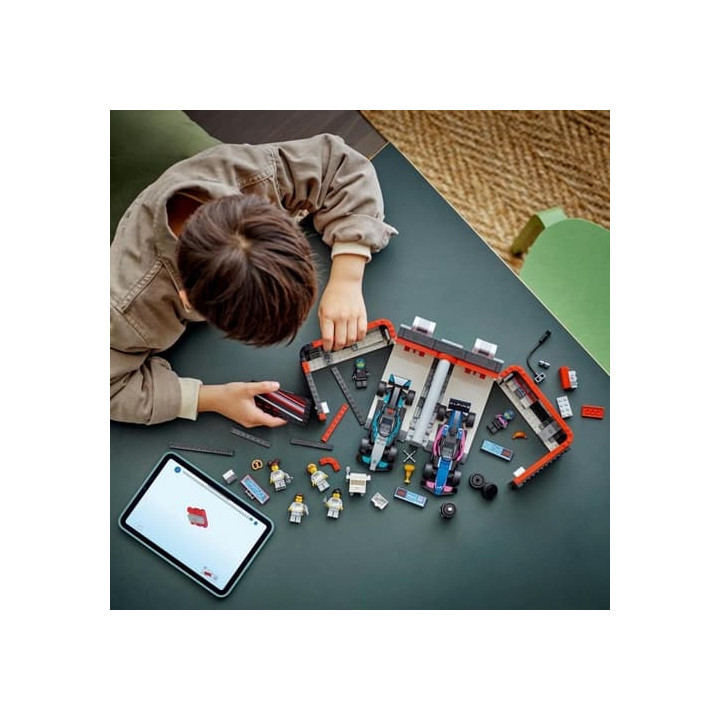 Lego City 60444 Garáž F1® a vozy Mercedes-AMG a Alpine