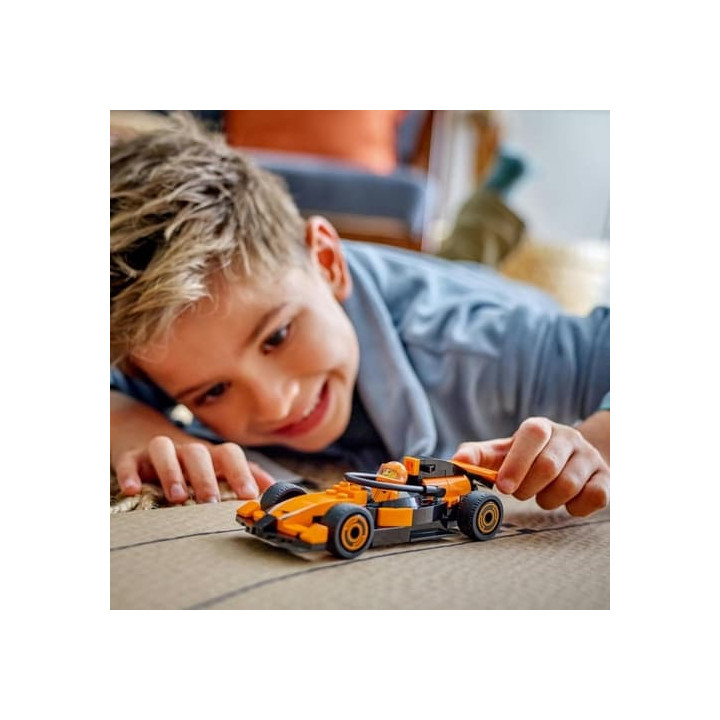 Lego City 60442 Jezdec F1® se závodním vozem McLaren