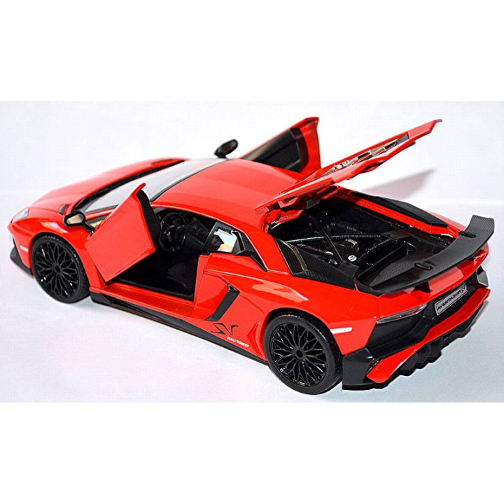 LAMORG.AVENTAD.SV COUPE 1:24 červené