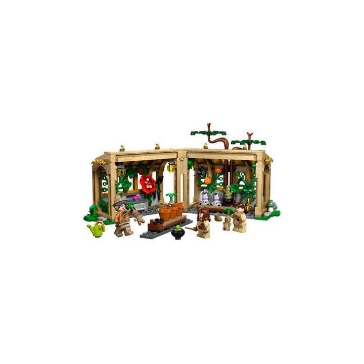 LEGO® Harry Potter™ 76445 Bradavický hrad: Hodina bylinkářství