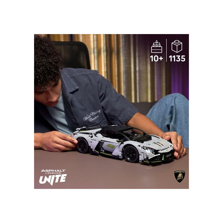 Lego Technic 42214 Lamborghini Revuelto