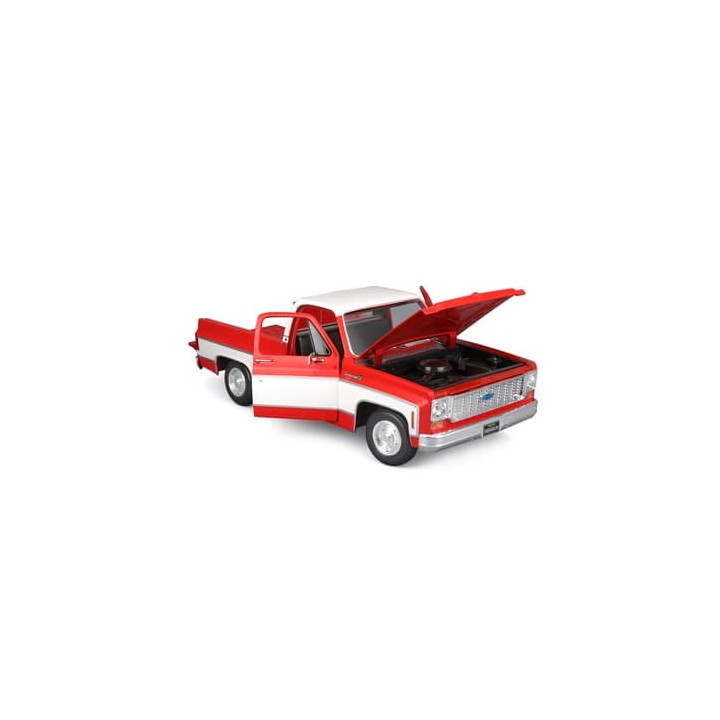 Maisto - 1974 Chevrolet C10 Cheyenne Super, červeno-bílá, 1:18