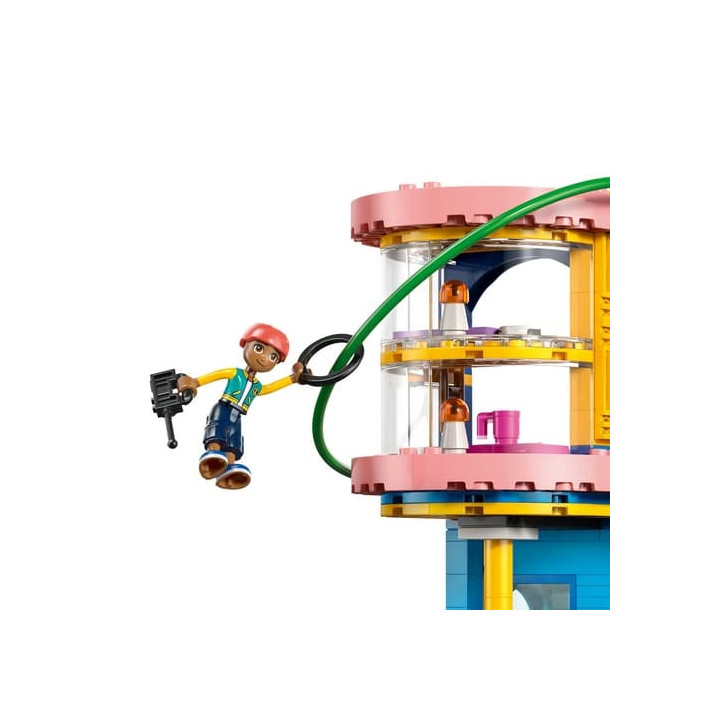 LEGO® Friends 42689 Klubovna pro kamarády v městečku Heartlake