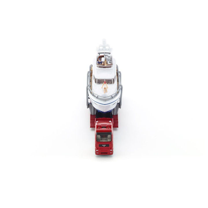 SIKU Super 1849 - Přeprava těžkého nákladu s jachtou, 1:87