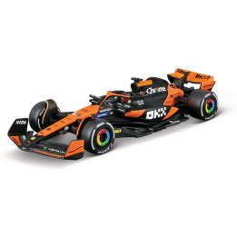 Bburago - RACE Formule F1 v dekorativním boxu, McLaren MCL38 (2024),  81 Oscar Piastri, 1:43