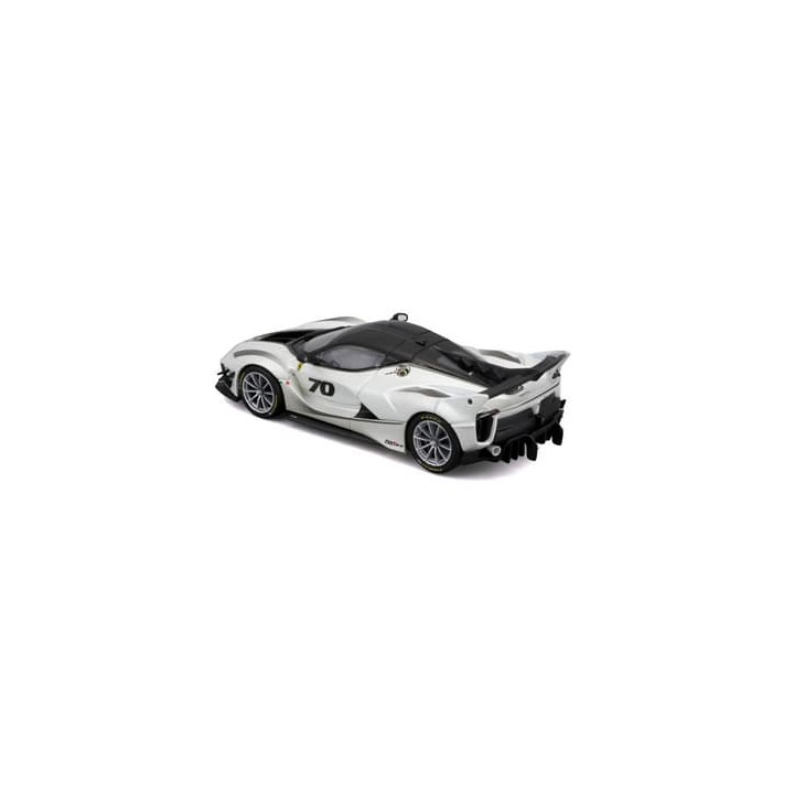 Bburago - RACING, Ferrari FXX-K EVO 2017 v dekorativním boxu, 1:43