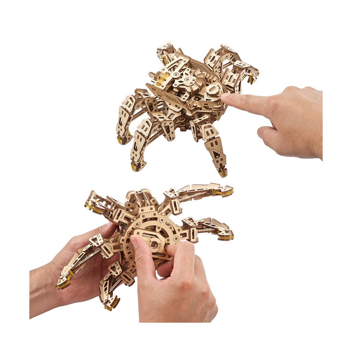 Ugears 3D dřevěné mechanické puzzle Šestinohý průzkumník (hexapod)