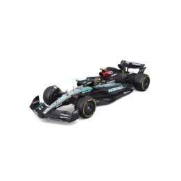 Bburago - RACE F1 v dekorativním boxu, Mercedes-AMG Petronas W15 (2024),  44 Lewis Hamilton, 1:24