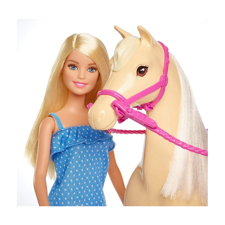 Barbie panenka s koněm