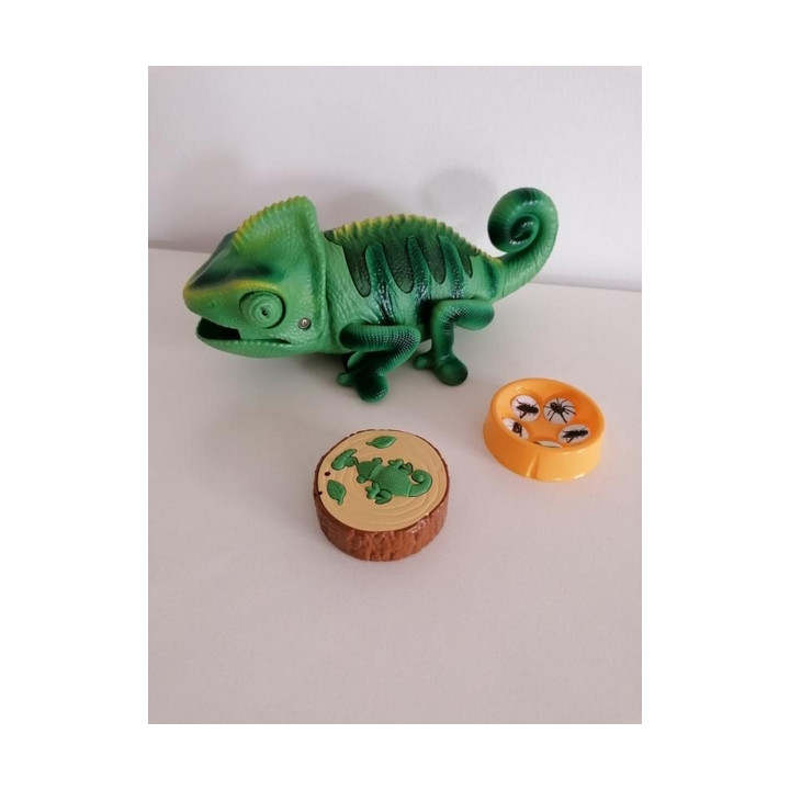 Úžasný chameleon na ovládání