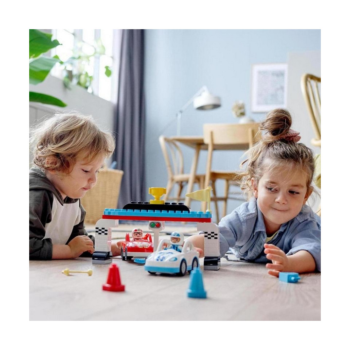 Lego Duplo 10947 Závodní auta